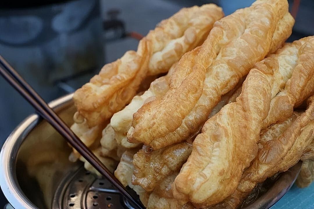 调查发现:血管最怕的早餐，油条排第六，第一名很多人天天都在吃
